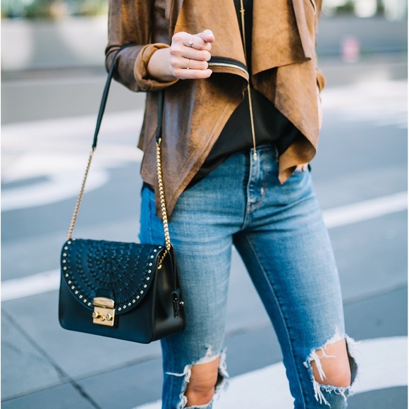 Busted Knee Distressed Skinny Jeans Light Wash - Picture 2 of 10